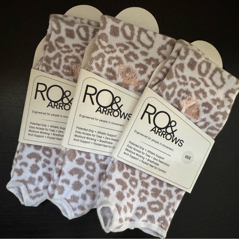 3 Pairs NWT Ro & Arrows Grip Socks Pilates Yoga Workout XS/S 5 - 7 ½